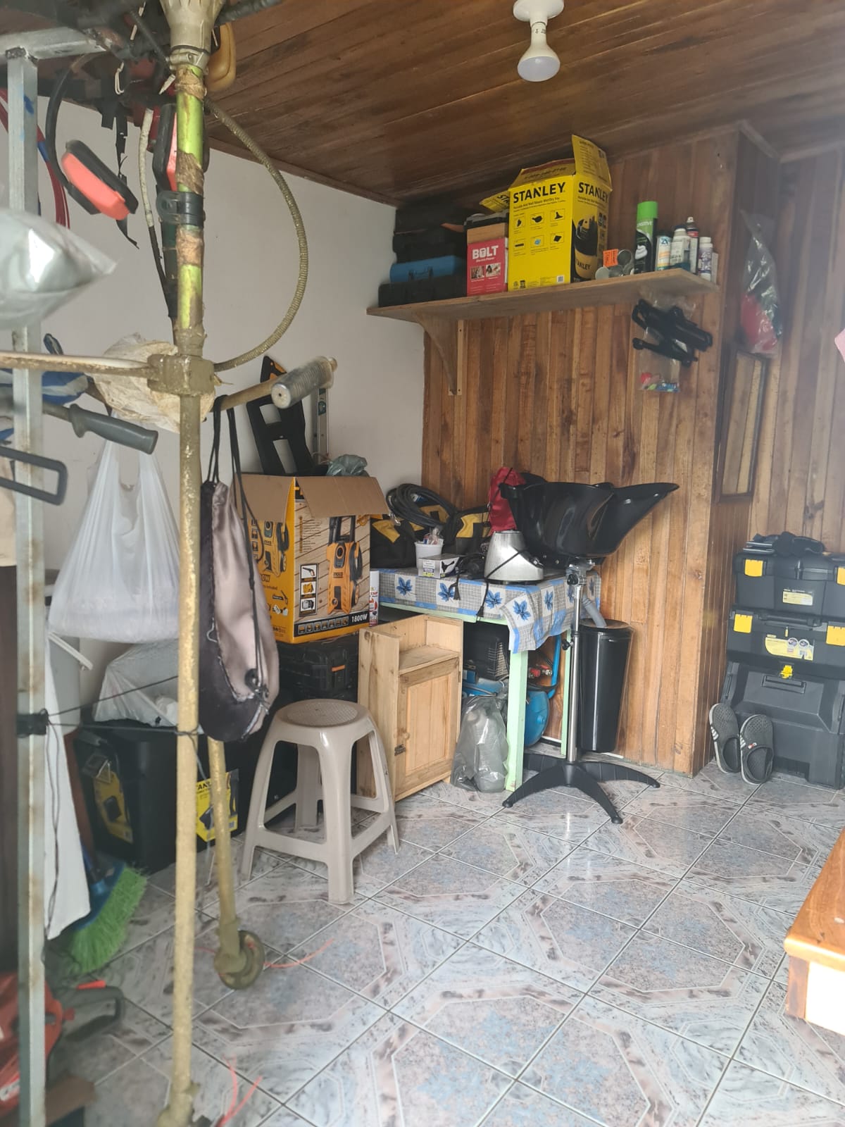 Charming, 3 BD, 1 BA, Tico Home with Tons of Potential in Nuevo Arenal  photo 12