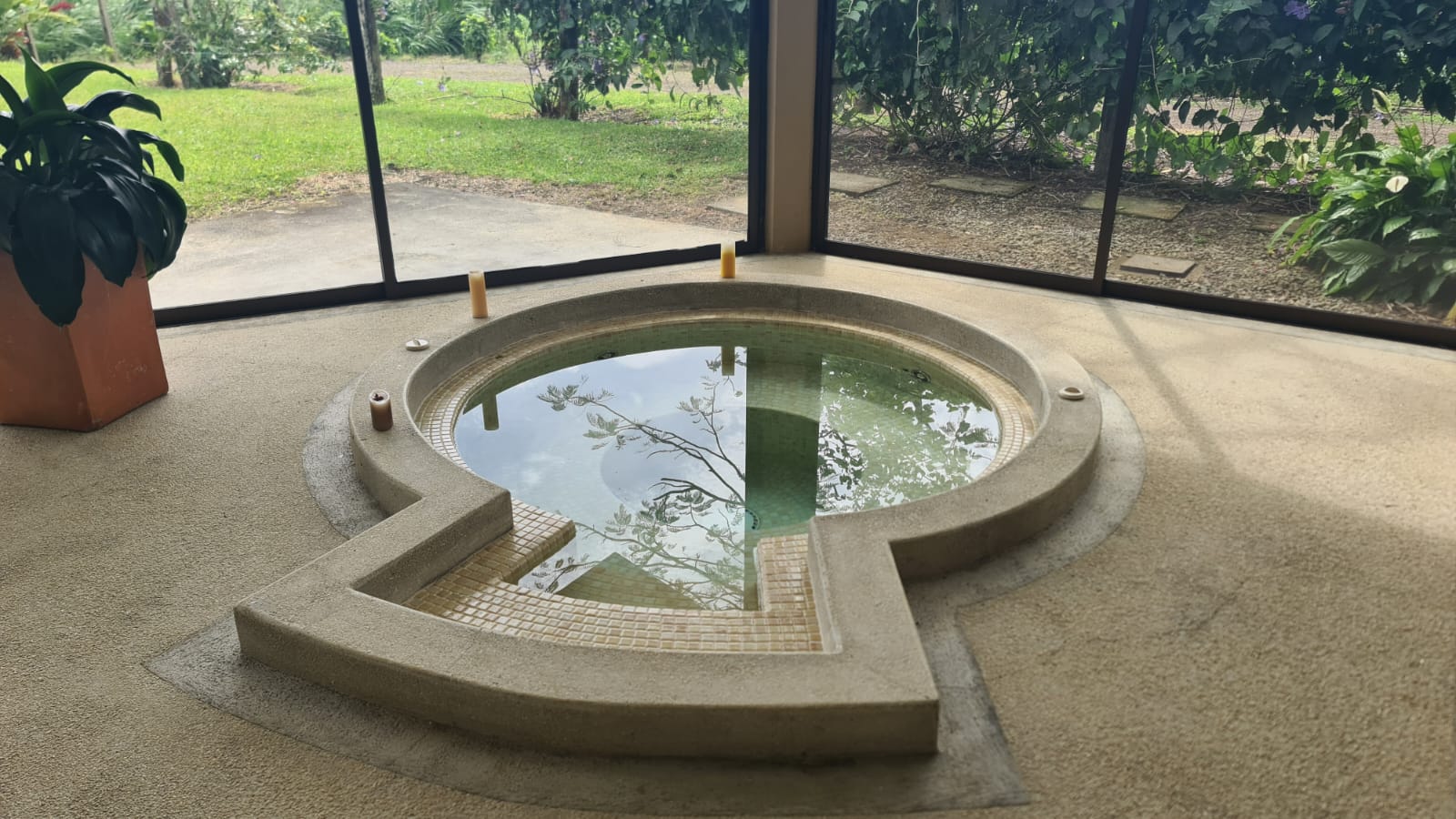  Beautiful 3 Bedroom 2 Bathroom Furnished Home in El Aguacate photo 17