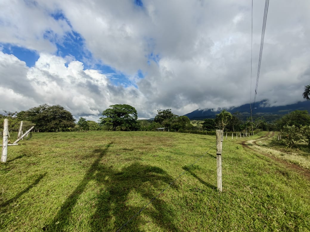 Beautiful Flat 5,624 m2 Lot With Views in Rio Naranjo, Guanacaste  photo 7