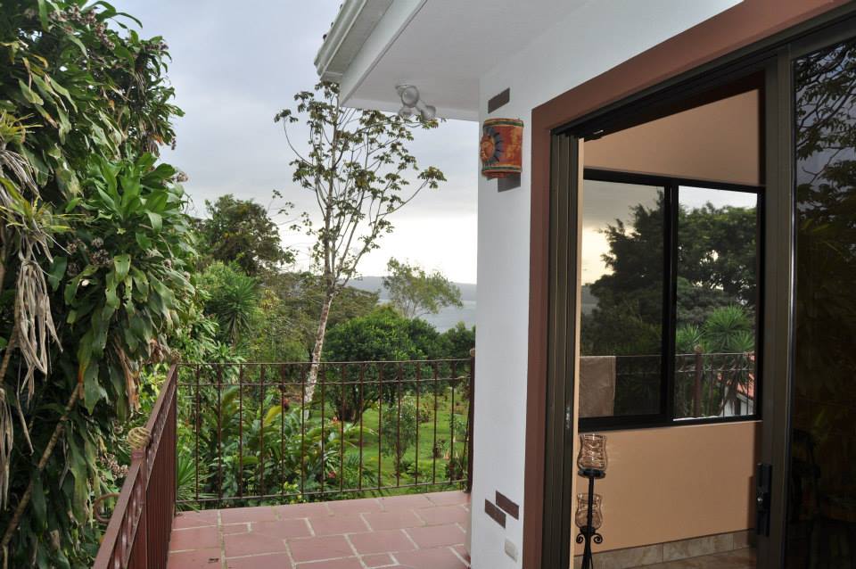 Beautiful 3 BD 2 BA Home in a 8 Acre Lot with Pool and Lake View photo 20