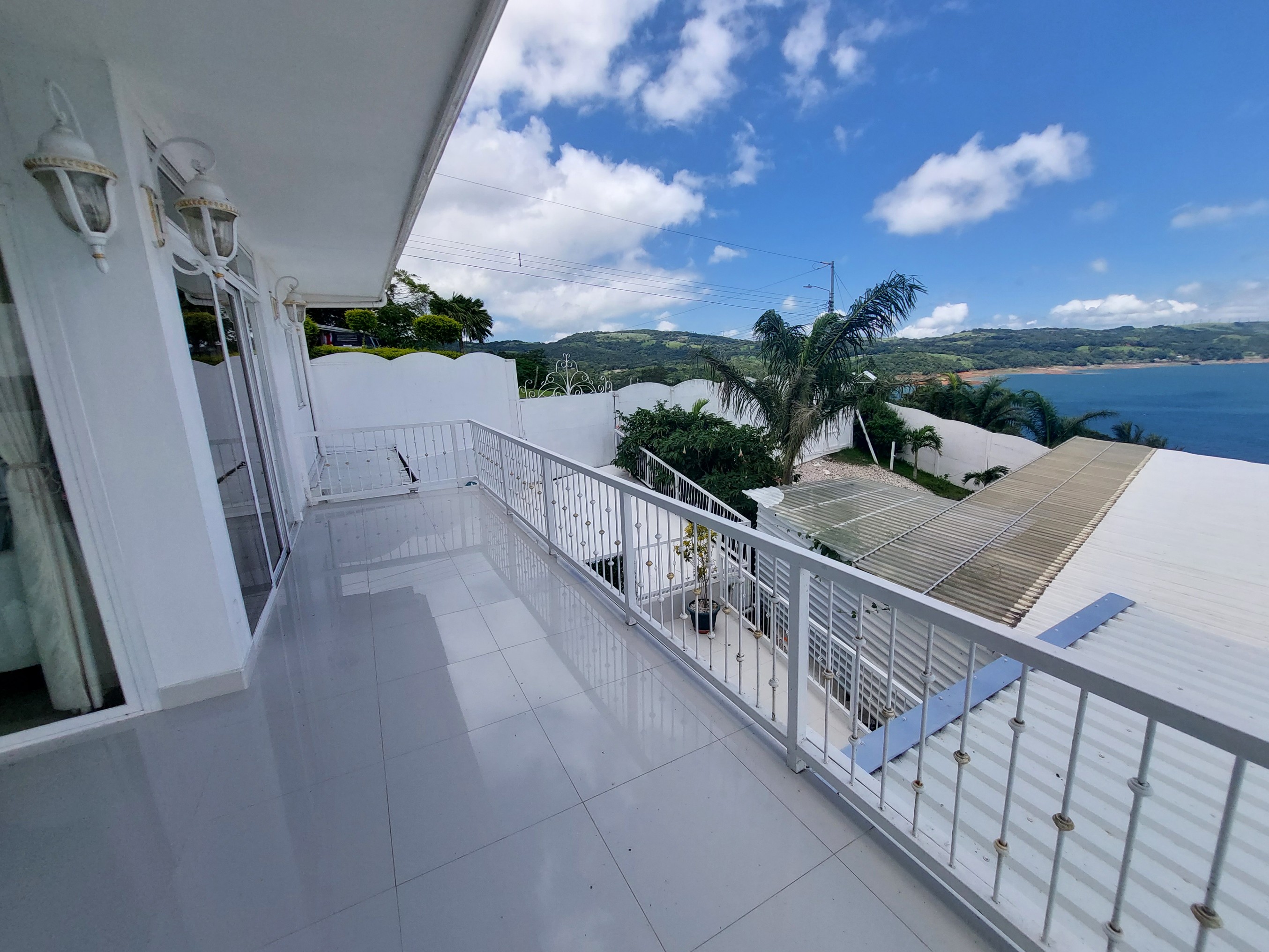 Luxury 7.41 Acre Estate 13 BD 10 BA w/ beautiful views of Lake Arenal & the Volcano  photo 46