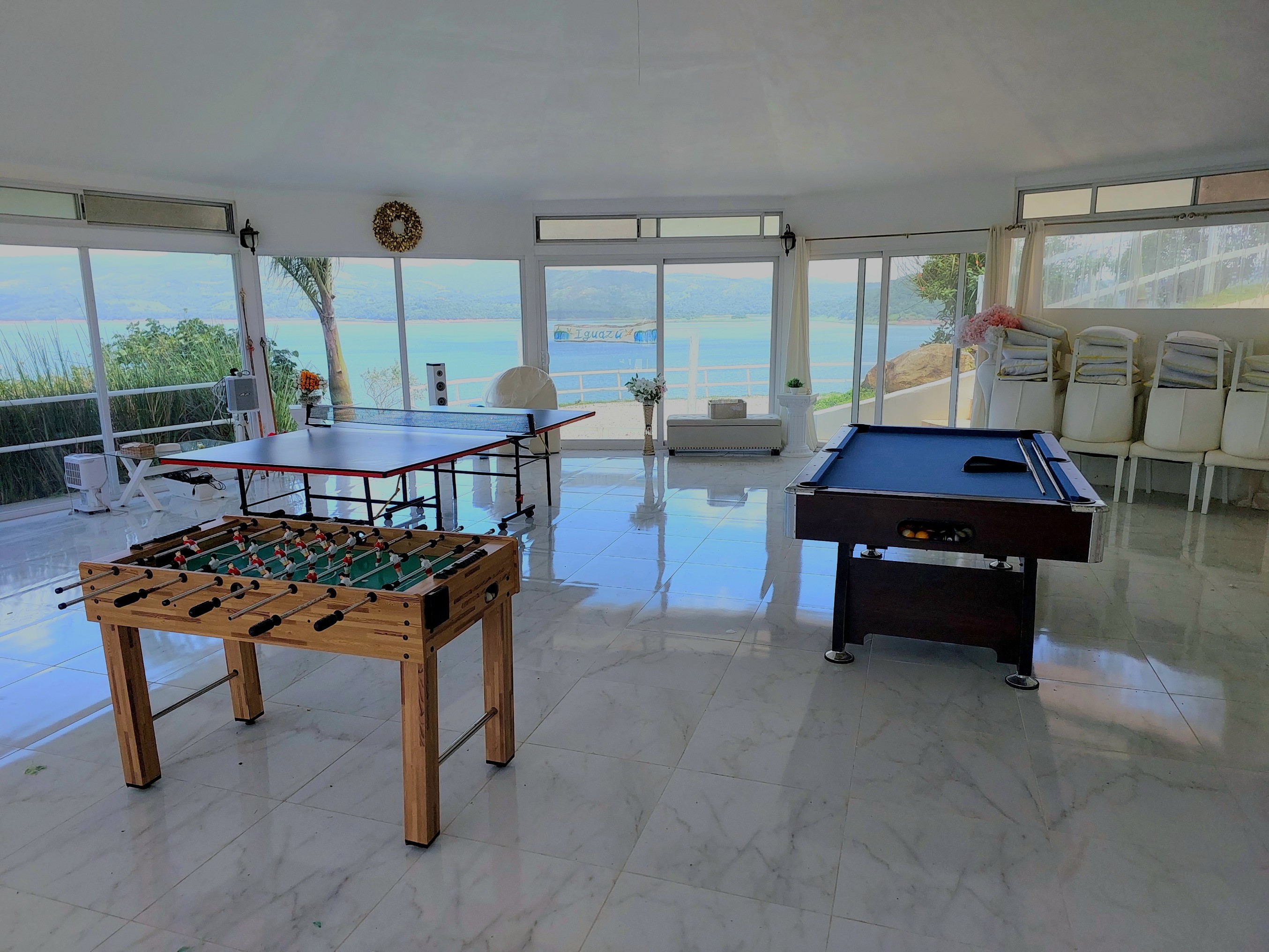 Luxury 7.41 Acre Estate 13 BD 10 BA w/ beautiful views of Lake Arenal & the Volcano  photo 12