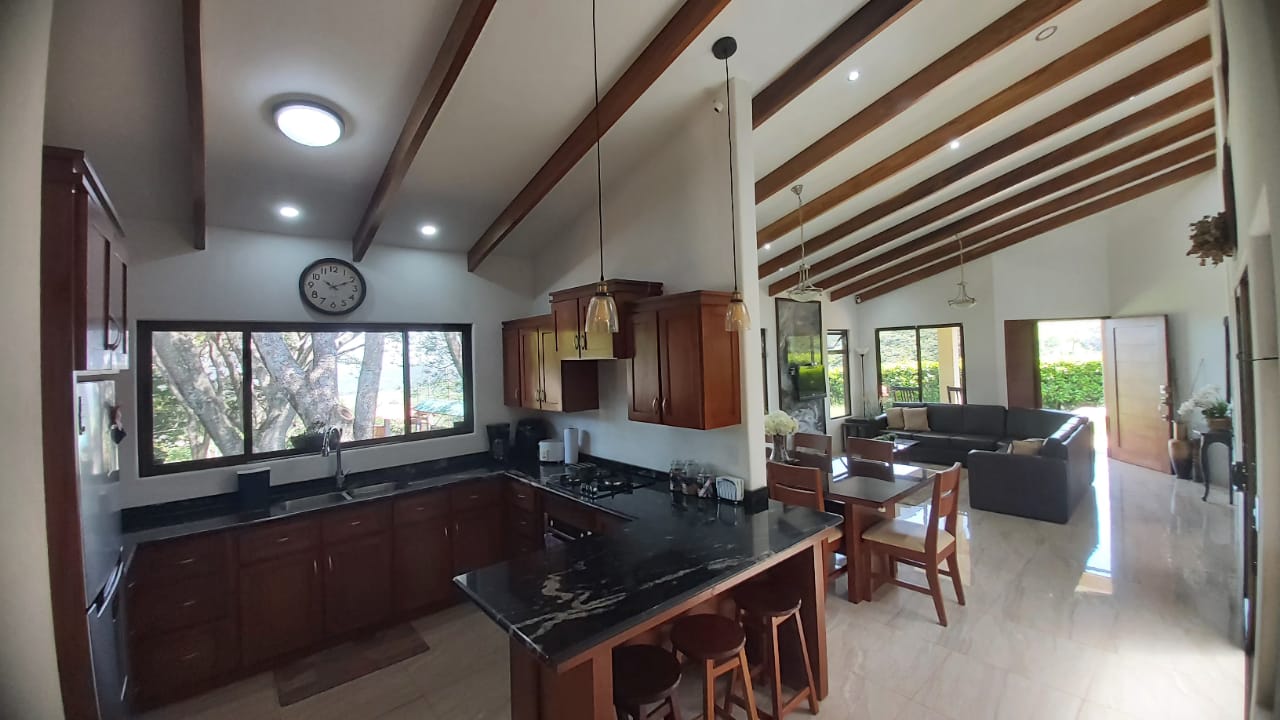 Lovely Home 4 Bedroom 2 Bathroom + Office In Bello Horizonte Tilarán photo 7