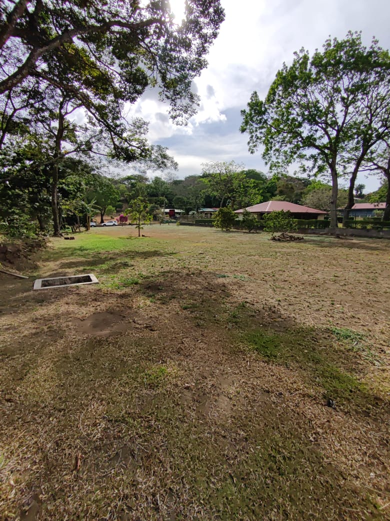 Opportunity!! Ready to build!! 2,070 m2 (0.51 acre) Lot in Tilarán photo 11