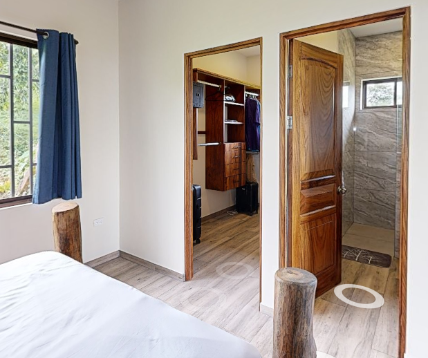 Spectacular Studio Apt + 2500 m2 Lot+ Lake Access Property in Nuevo Arenal photo 7