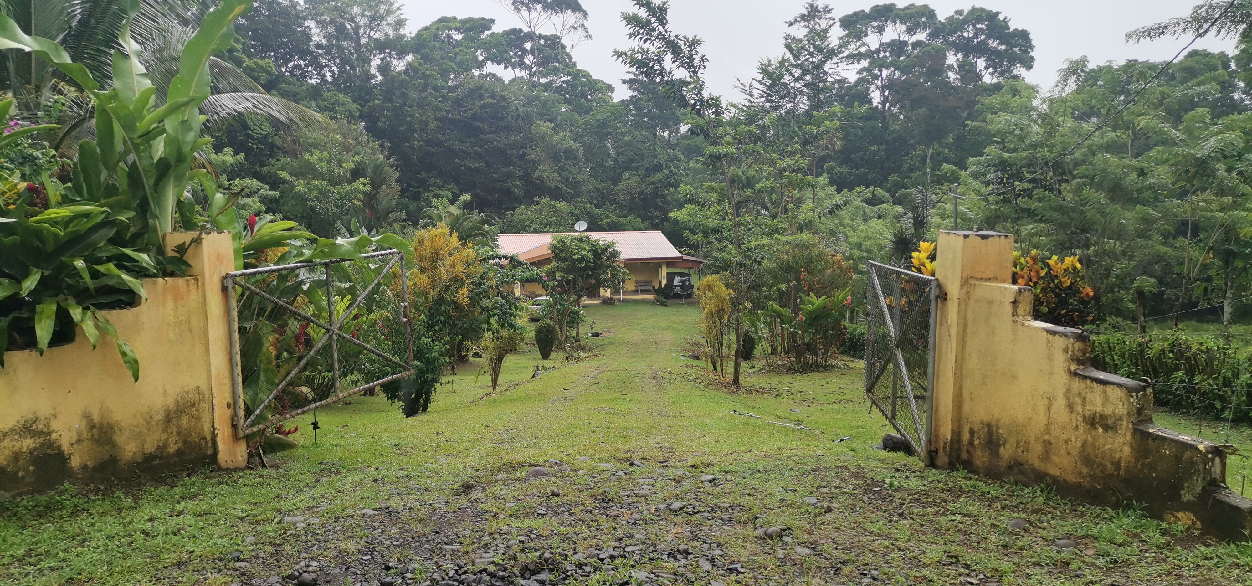 Fully Furnished 2 Bedroom 2 Bathroom Home On Cote River  photo 42