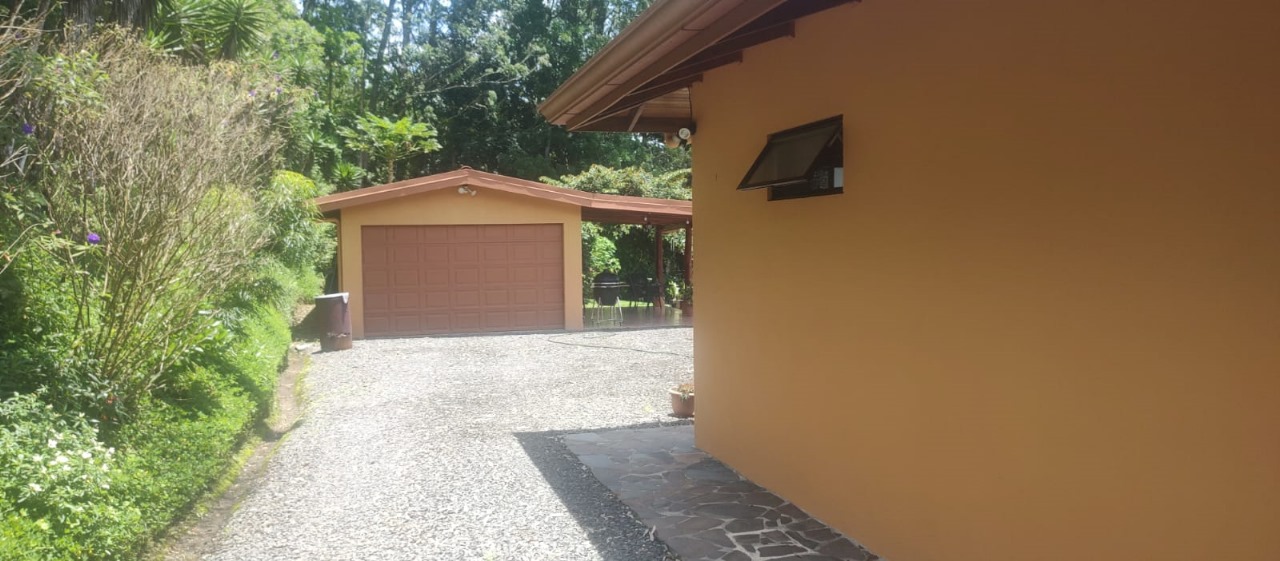 Stunning 2-bedroom, 2-bathroom home with Pool and Lake Arenal Views photo 23