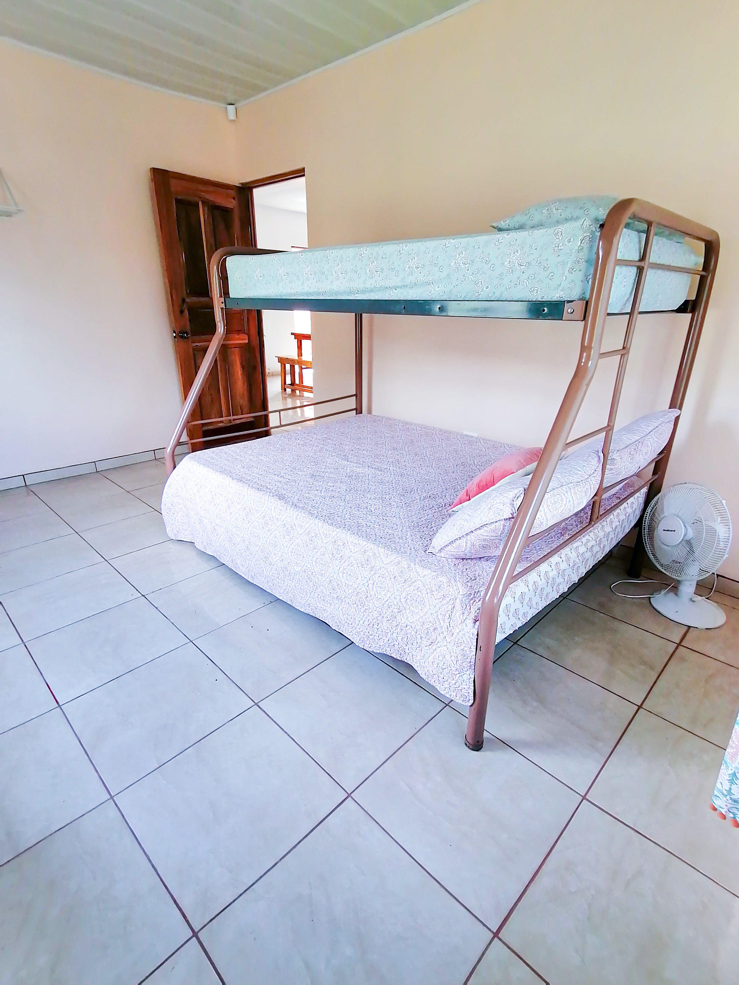 Cozy, 3BD/1BA House walking Distance to Downtown Nuevo Arenal photo 10