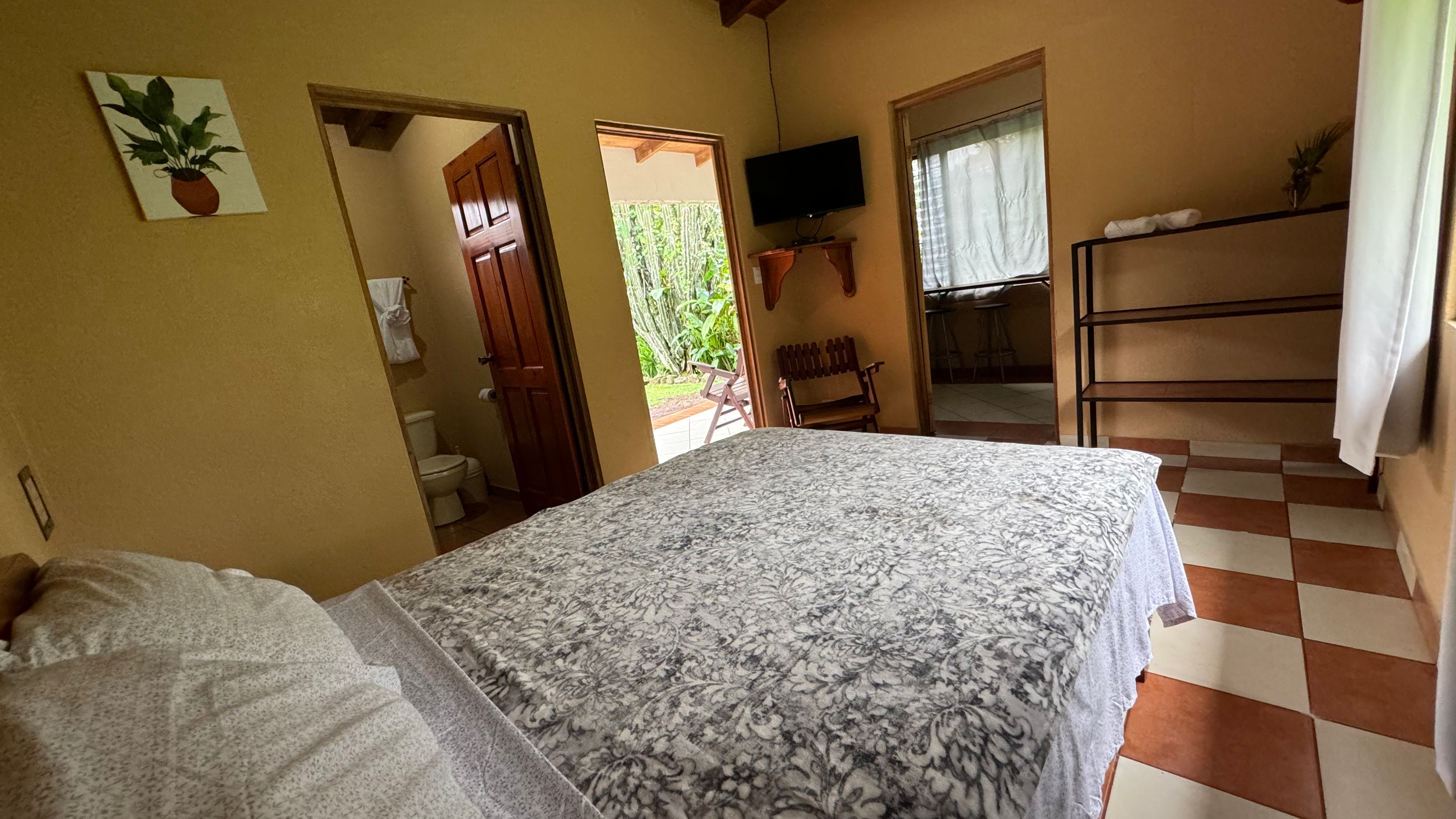 Commercial property: main house + 5 cabins + greenhouse + stable in Cinco Esquinas  photo 55