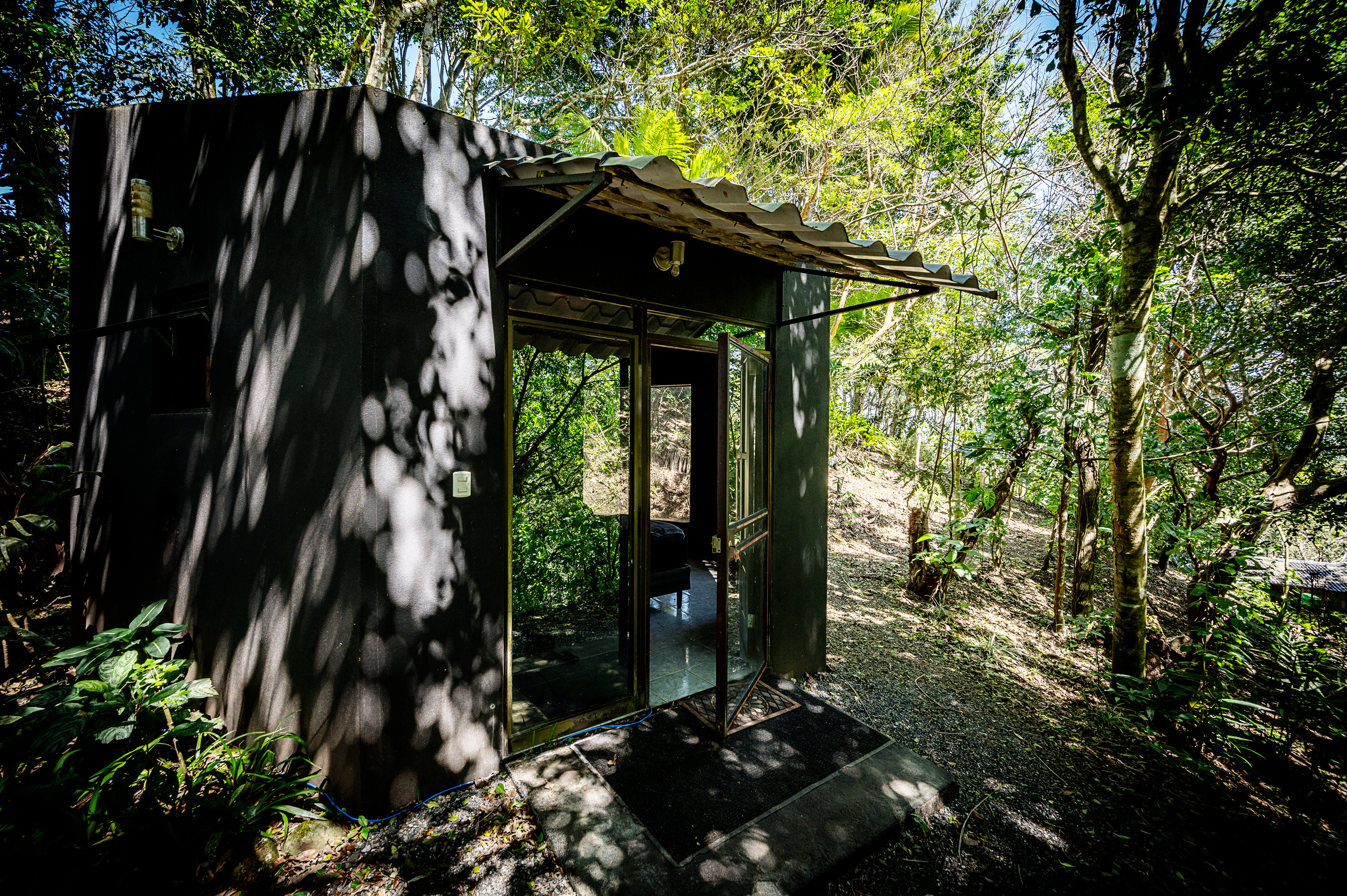 Spacious Arenal View Home with Cabins, Pavilion & Nature Trails  photo 48