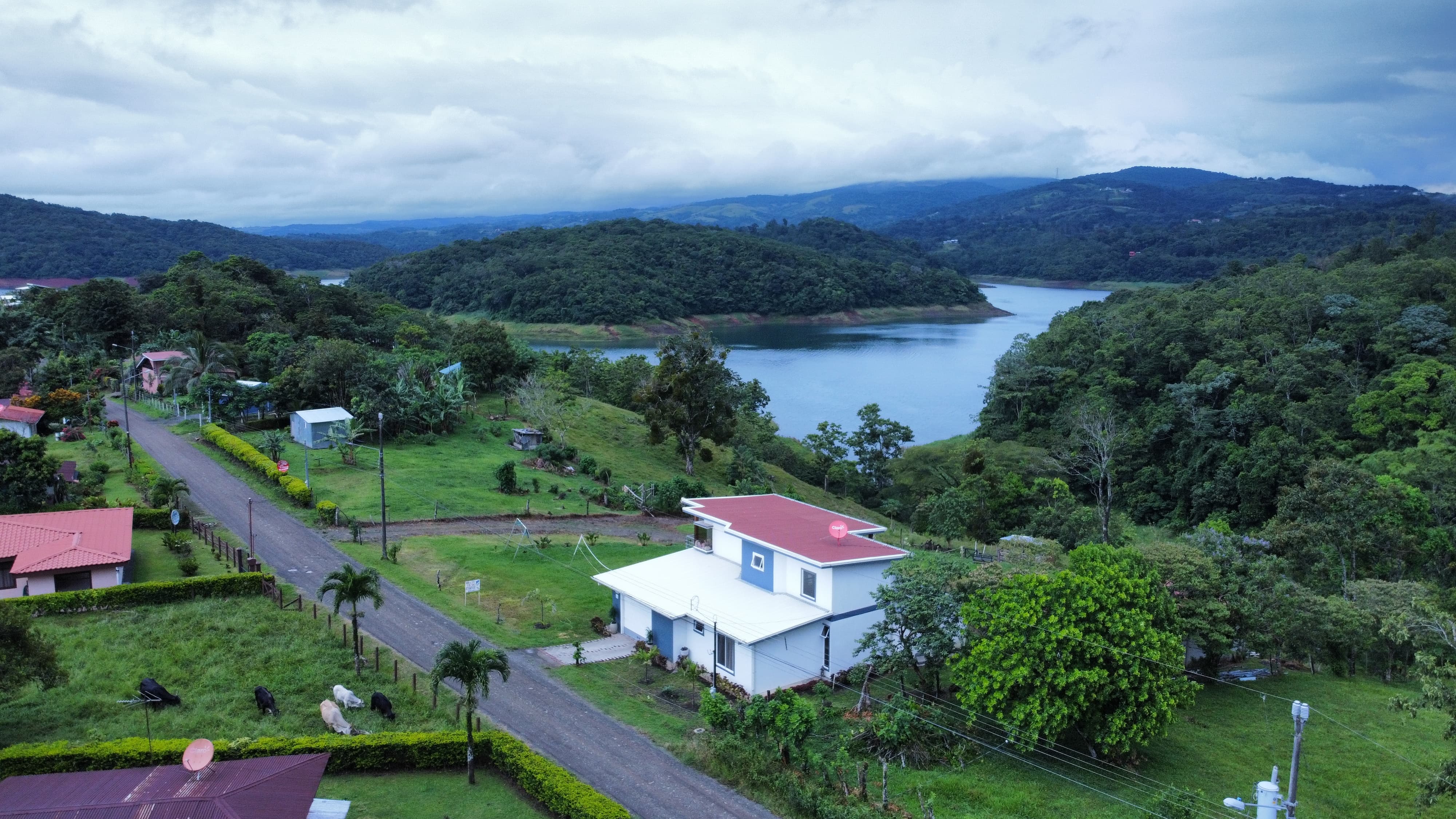 Spacious Home 2Bedrooms 2Bathrooms with Lake Acess in Arenal photo 14