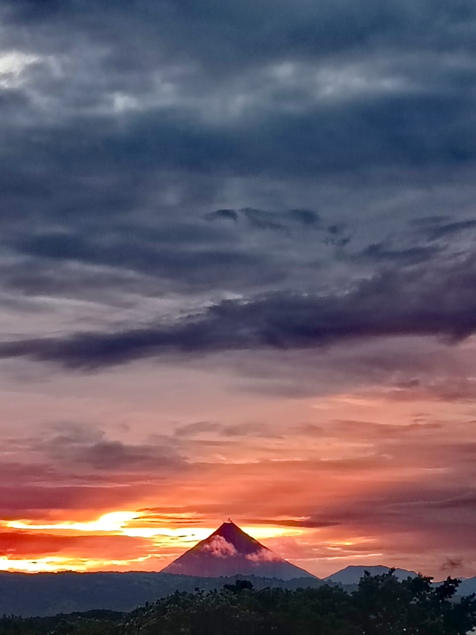  Beautiful Home 5BA 4BA and Two Casitas w/ Views of Lake Arenal & the Volcano photo 57