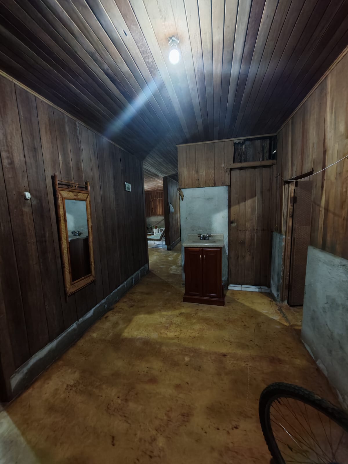 Spectacular 105-Hectare Lot with Lakes, Mountain Views, & Natural Resources  photo 34