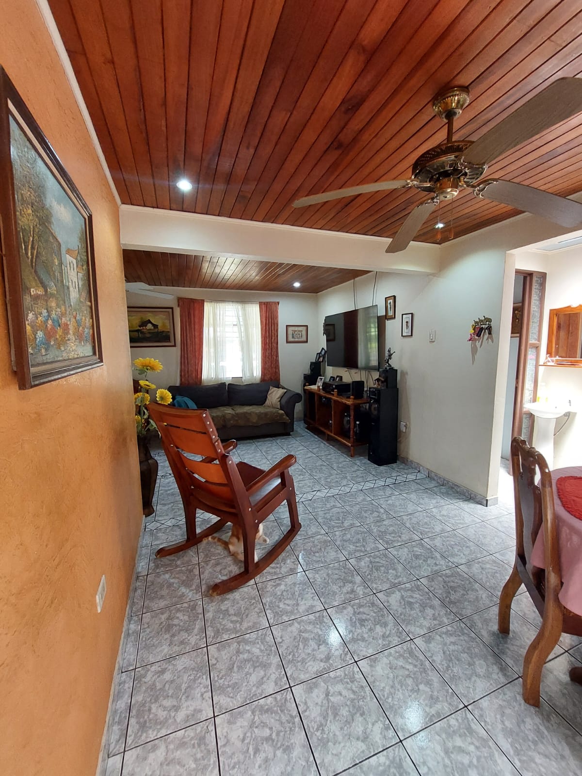 Lovely, 4 BD, 2 BA Home +  Independent 2 BD, 1 BA Rental Unit Near Lake Arenal photo 9