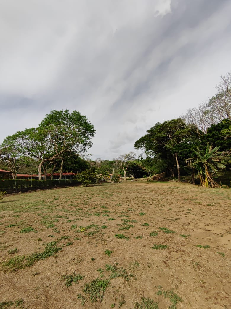Opportunity!! Ready to build!! 2,070 m2 (0.51 acre) Lot in Tilarán photo 9