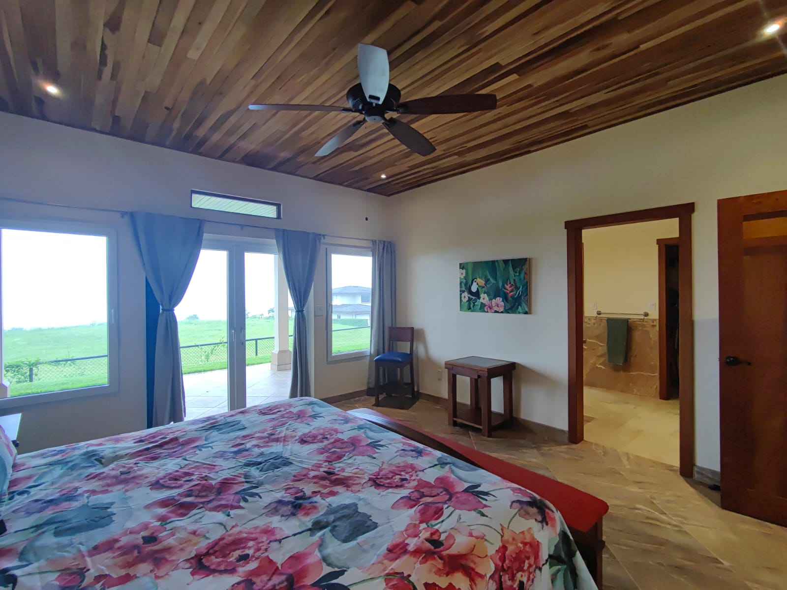 Luxury, Lake & Volcano View, 2BD/3BA Home in Gated Commuinty+1BD/1BA Apt photo 19