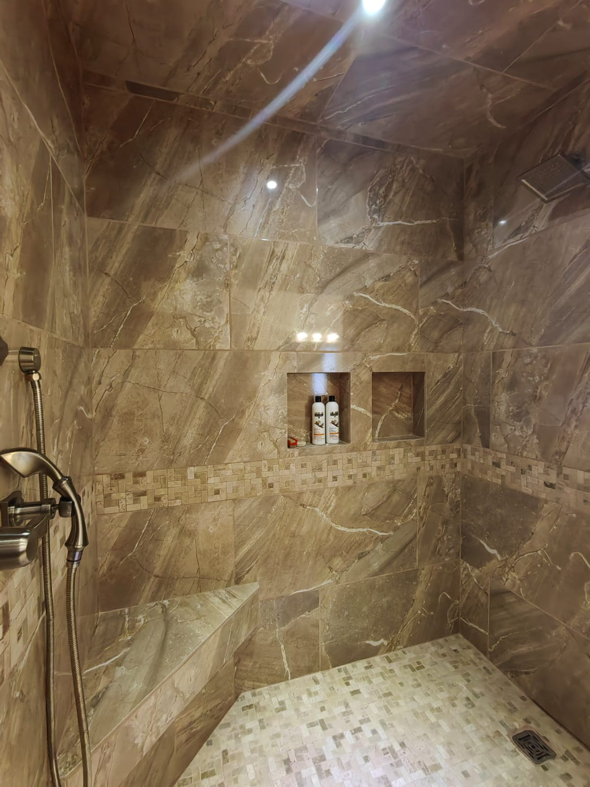 Luxury, Lake & Volcano View, 2BD/3BA Home in Gated Commuinty+1BD/1BA Apt photo 15