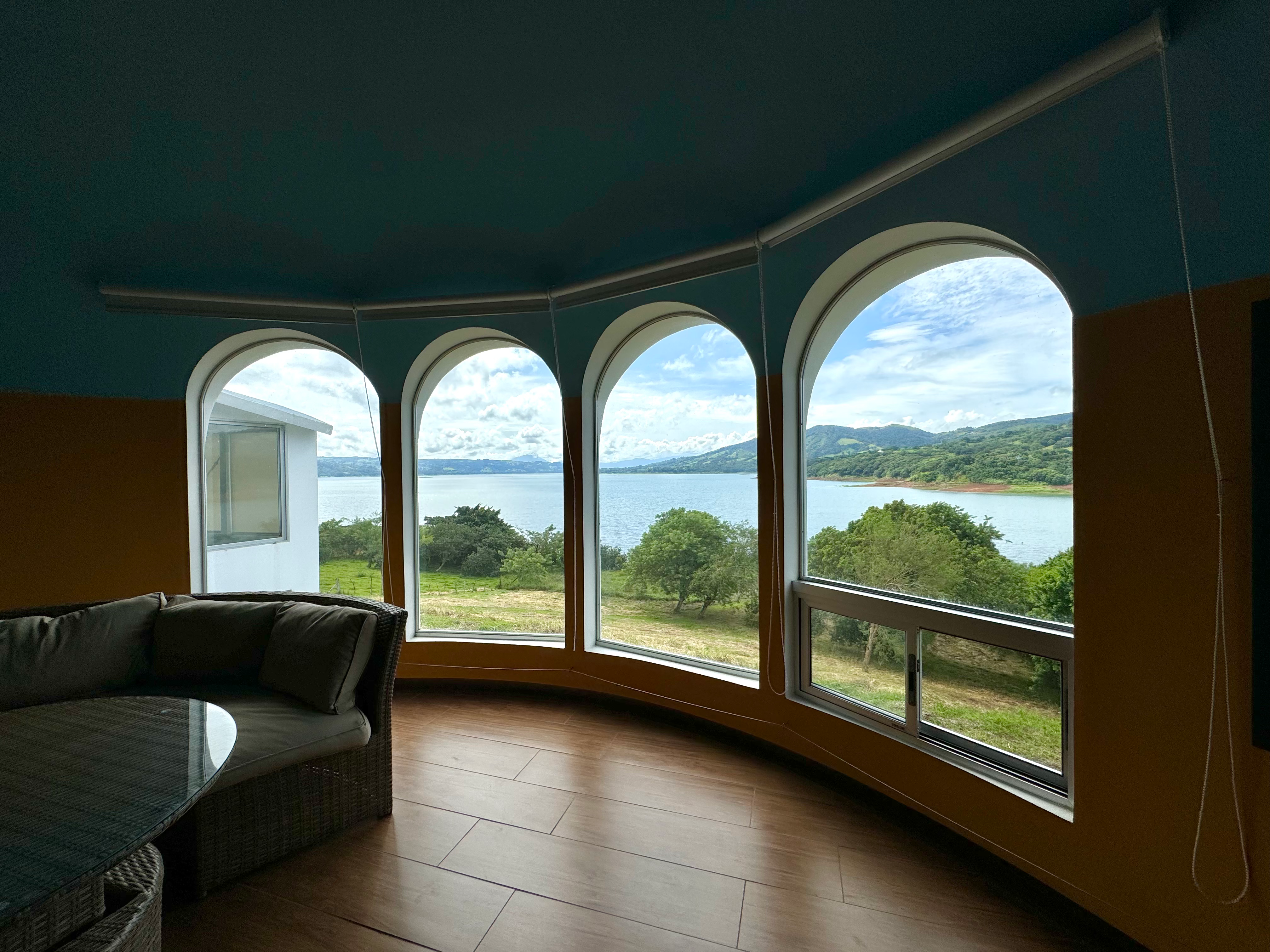 Spectacular Modern Dome-Style Home w/ Lake View & a Guest House in Tronadora photo 7