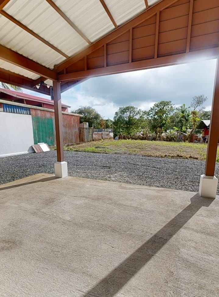 Charming Home 2BD 2BA in a Quiet Neighborhood Near Lake Arenal Park photo 13