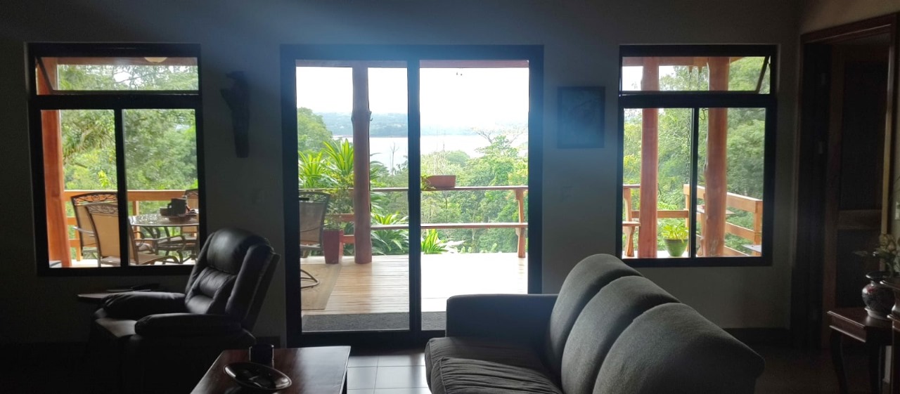 Stunning 2-bedroom, 2-bathroom home with Pool and Lake Arenal Views photo 8