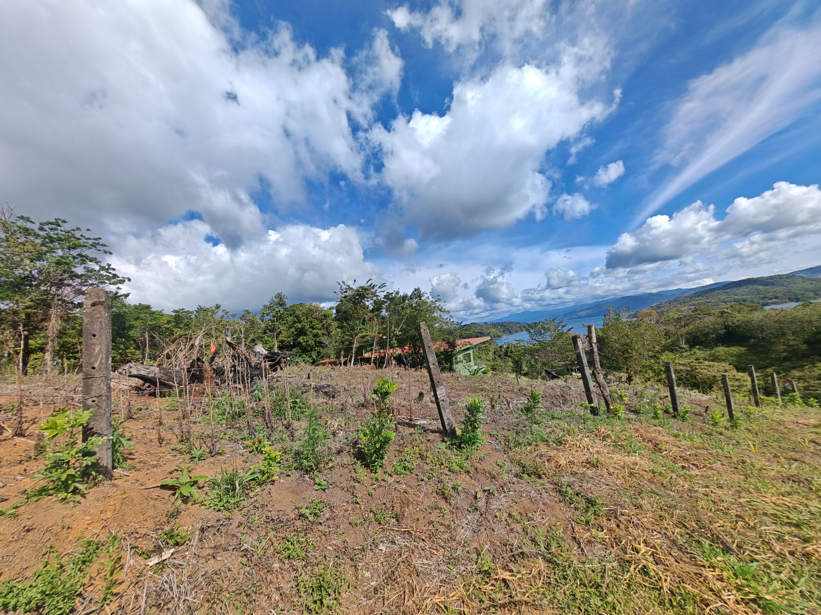 Prime 1,000 m² Lot with Stunning Lake & Mountain Views In Arenal  photo 8