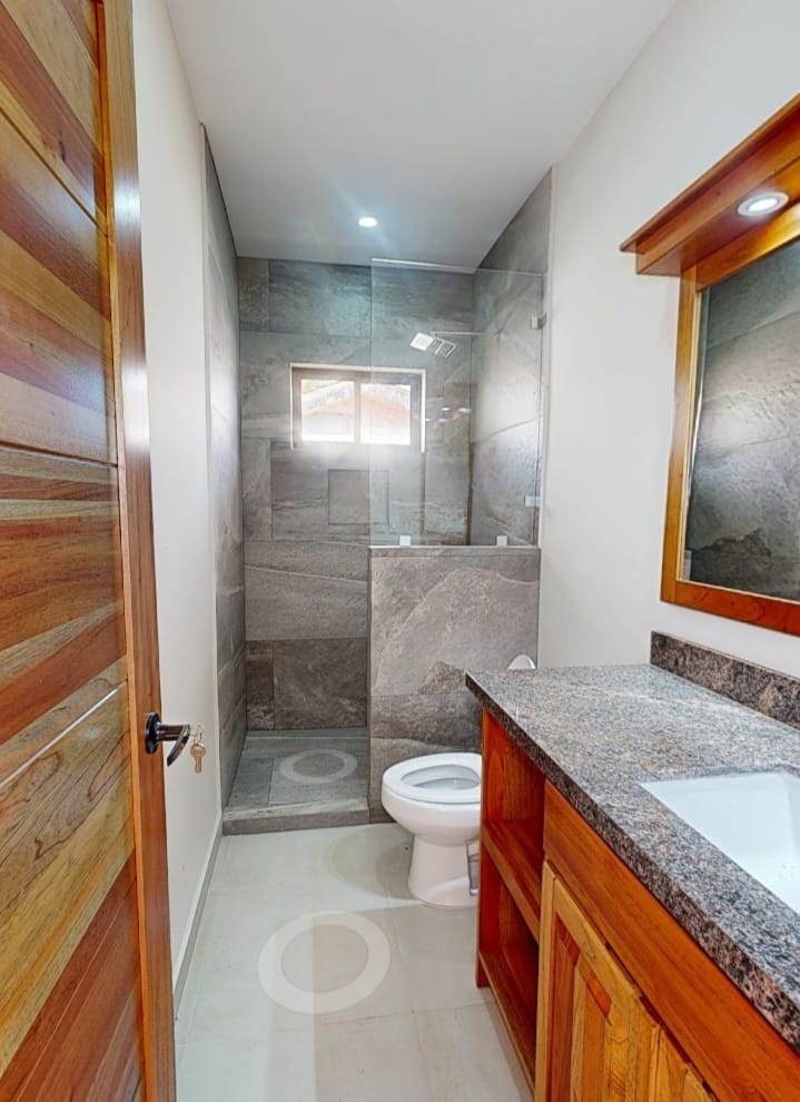 Charming Home 2BD 2BA in a Quiet Neighborhood Near Lake Arenal Park photo 11