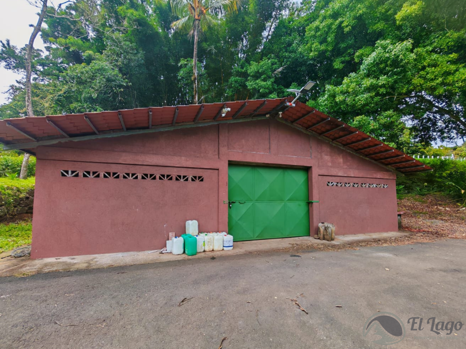 Luxury Estate w/ 8 BD, 9 BA, Private Forest, and Development Potential photo 86