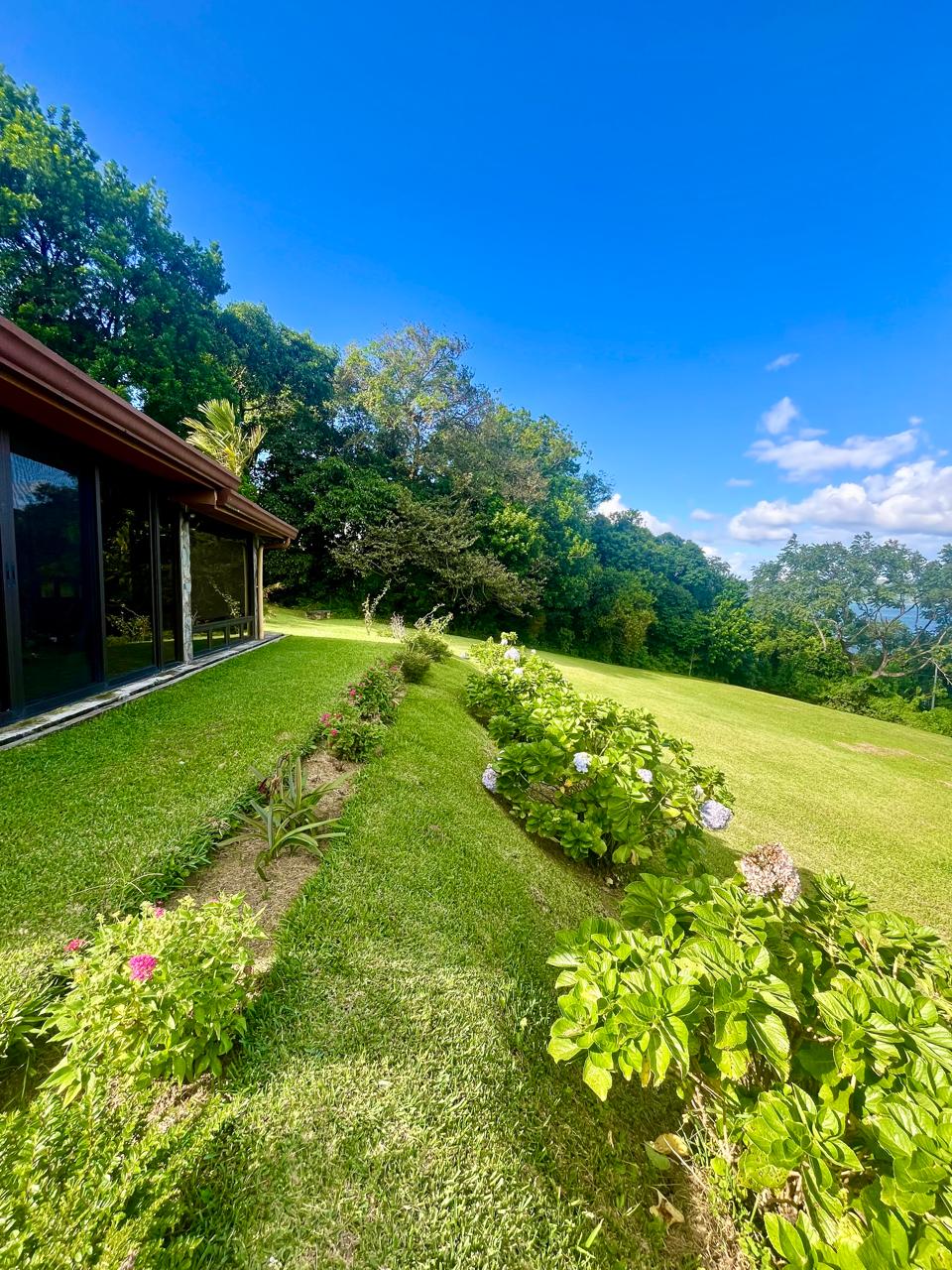 Beautiful Lake & Volcano View Home in Gated Community – Fully Furnished  photo 40