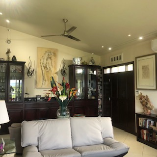 Stunning 374 m² 3BD 3BA Home with Expansive Lake and Volcano Views photo 12