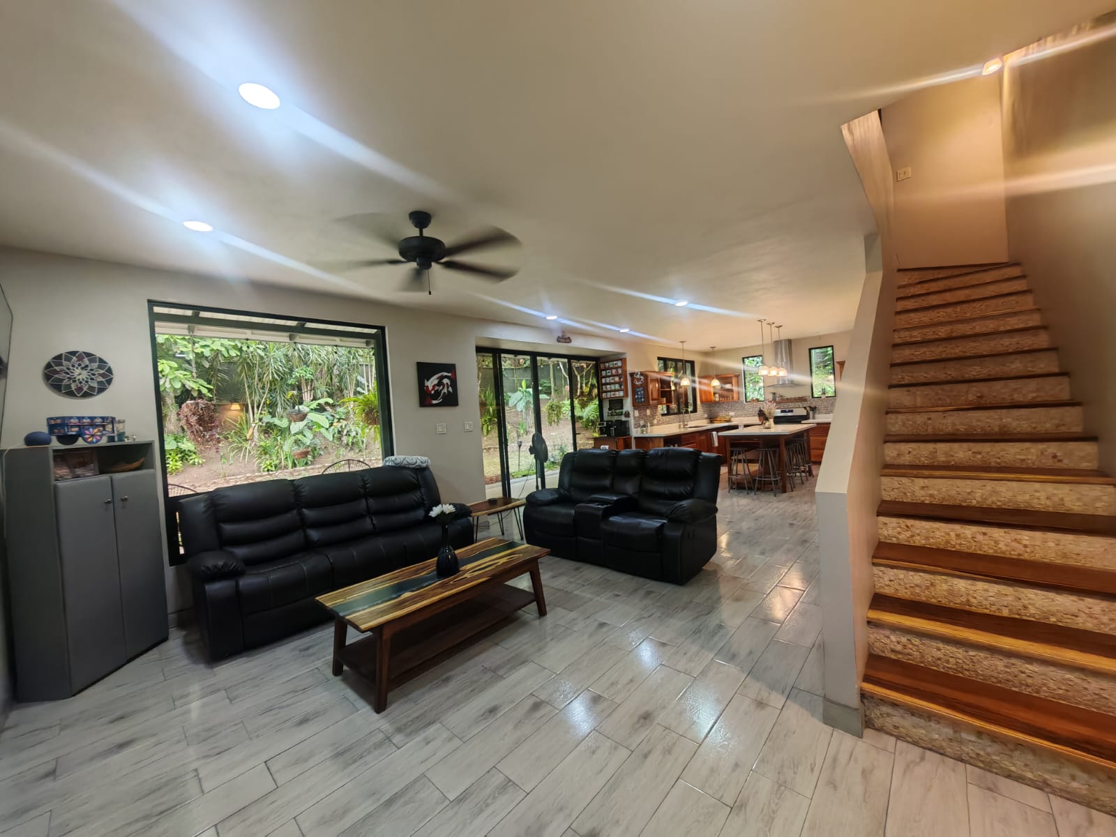 Spacious & Stylish Home 3BD 2BA + Apartment, Fully Furnished In Tronadora photo 8