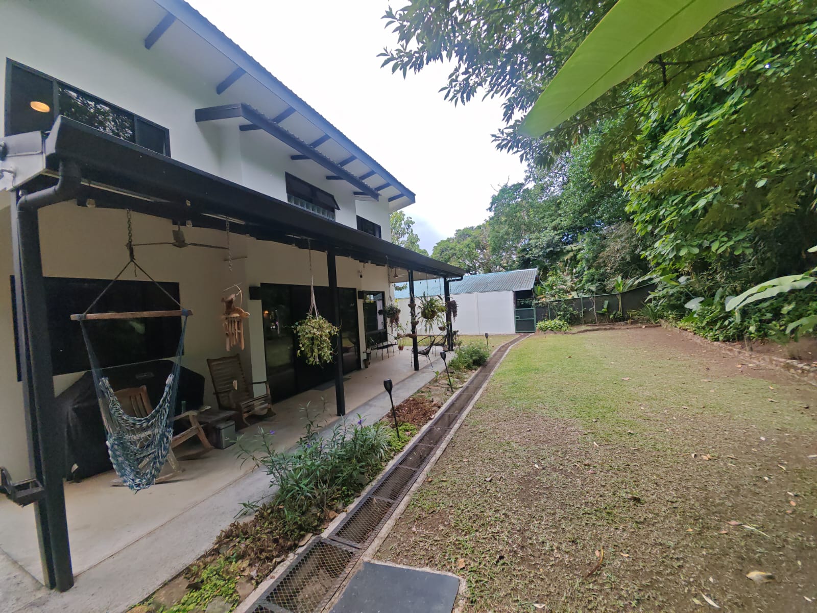 Spacious & Stylish Home 3BD 2BA + Apartment, Fully Furnished In Tronadora photo 43