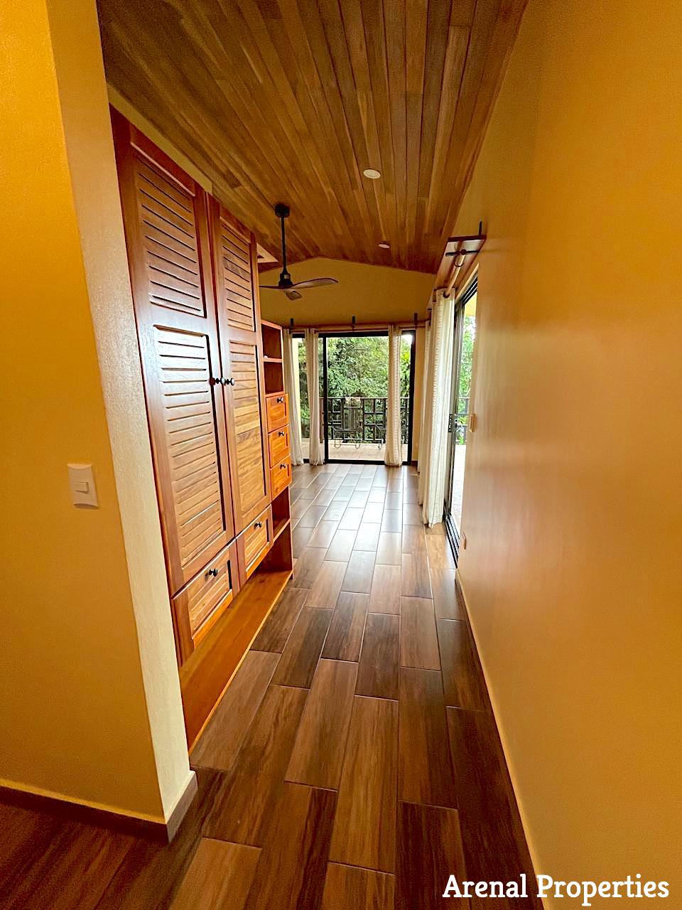 Charming 3-Bedroom Home with Guest House & Stunning Lake Arenal Views  photo 16