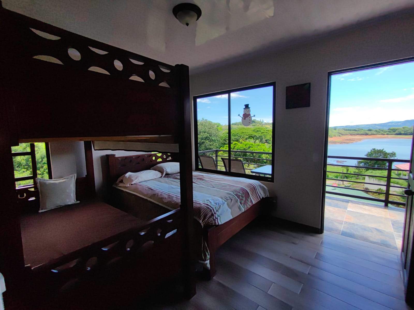 Charming 2BD, 1.5 BA LAKE VIEW Home Just Steps from Lake Shore in Tronadora  photo 13