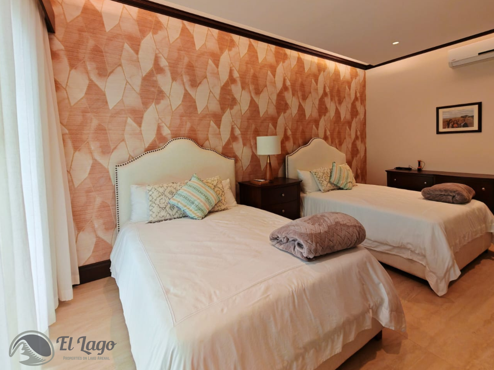 Luxury Estate w/ 8 BD, 9 BA, Private Forest, and Development Potential photo 35