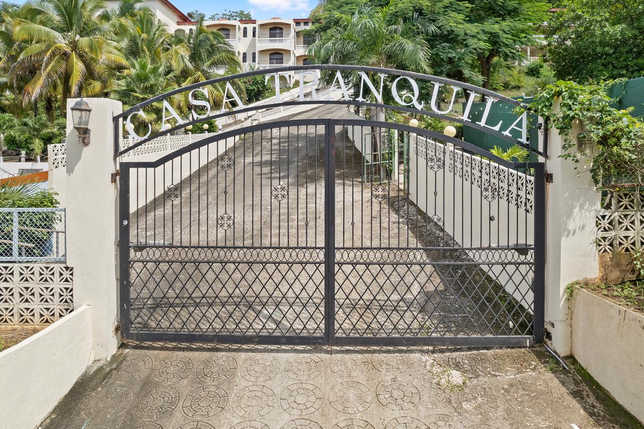 Luxury 19-Bedroom Property with Pools, Gardens & Stunning Ocean Views  photo 67