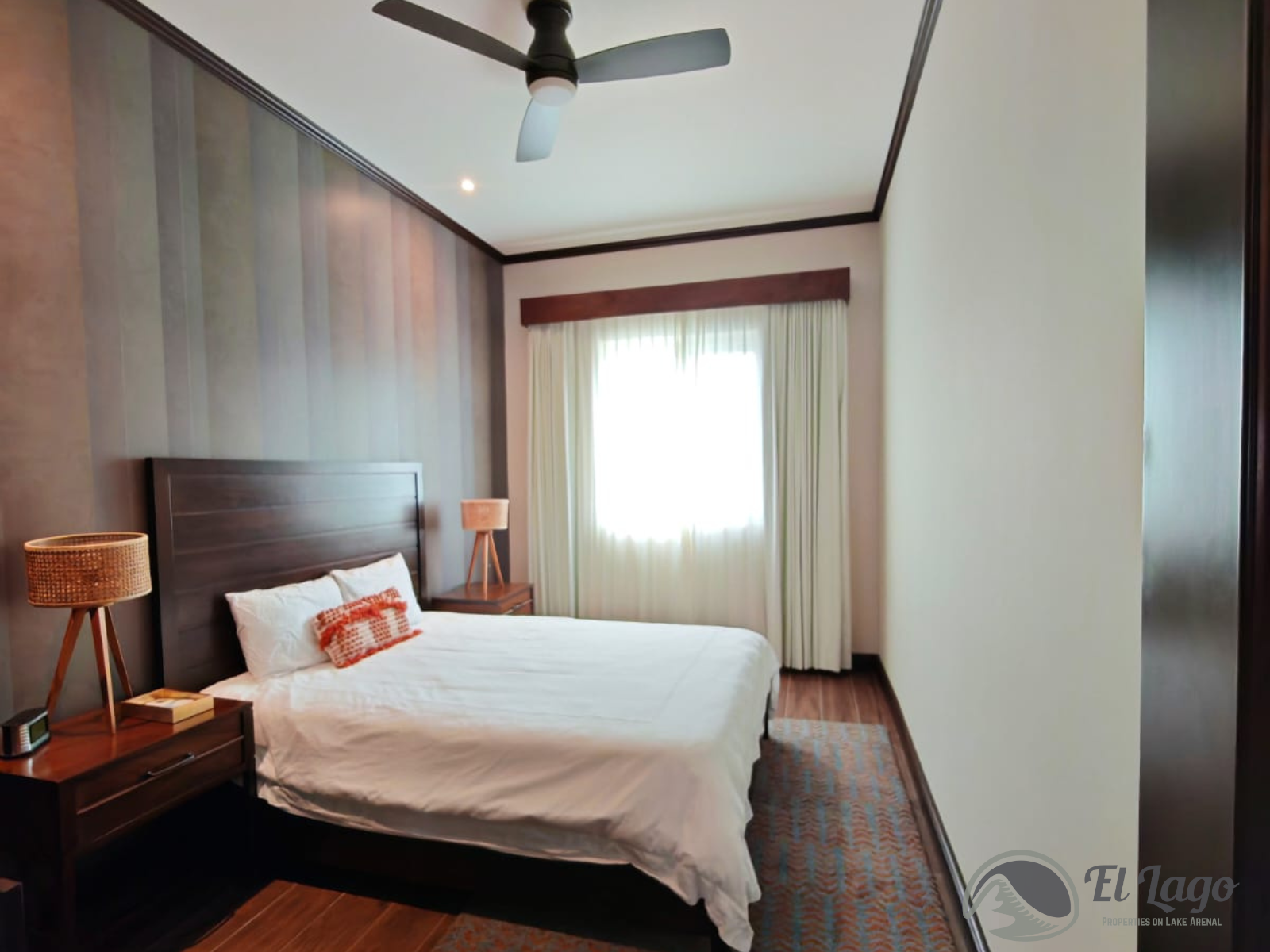 Luxury Estate w/ 8 BD, 9 BA, Private Forest, and Development Potential photo 44