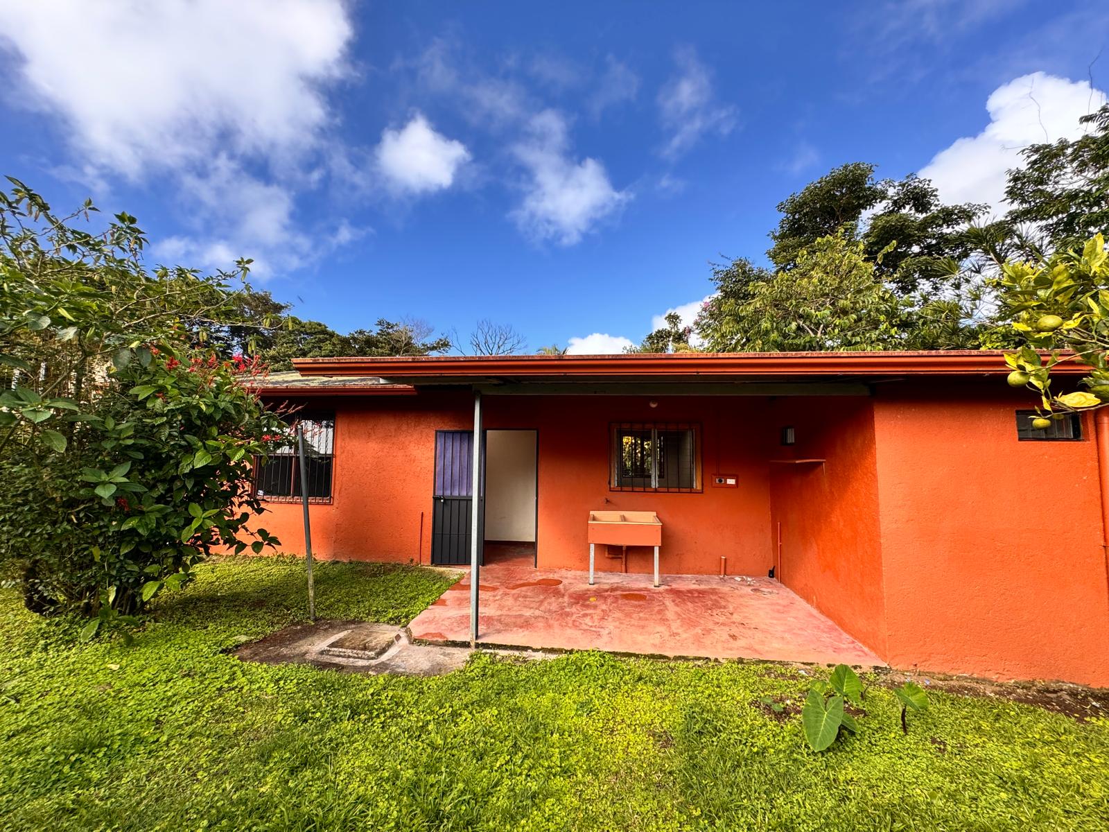 Charming 3 Bedroom 2 Bathroom Home in Nuevo Arenal photo 21