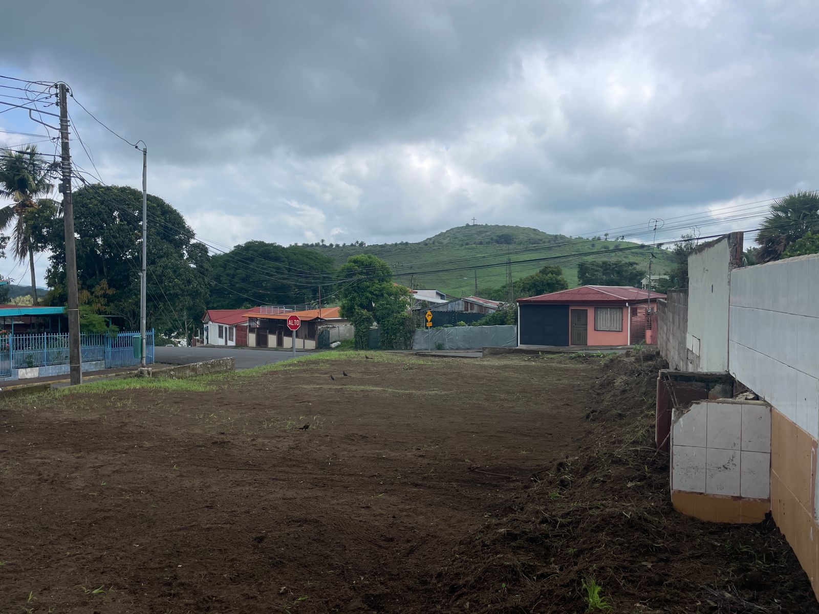 Lot of 294 M2 (0,07 Acre)  with mountain in downtown Tilaran  photo 8
