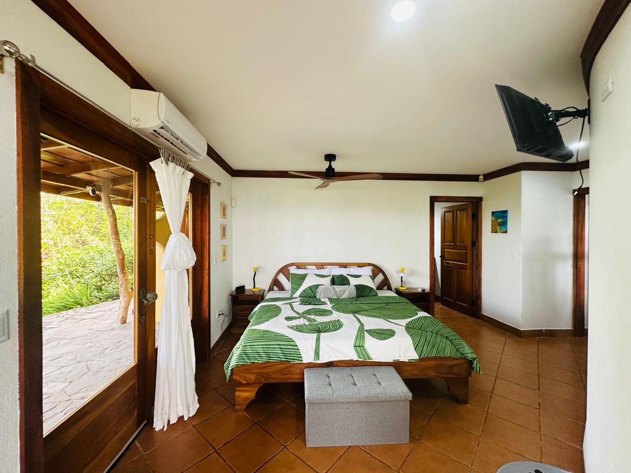 Spacious Home with Guest House, Stunning Views & Natural Beauty In Rio Piedras  photo 7