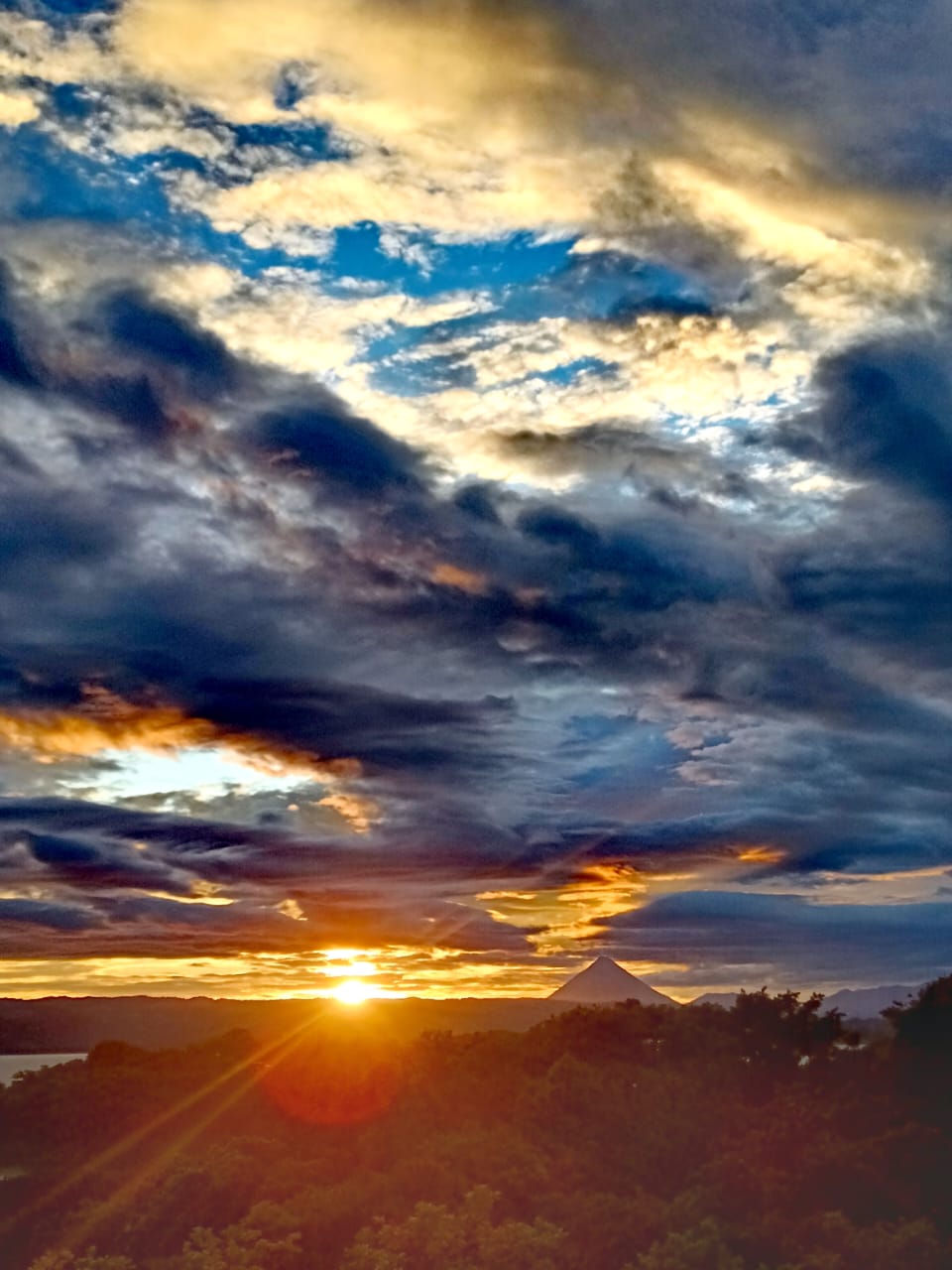  Beautiful Home 5BA 4BA and Two Casitas w/ Views of Lake Arenal & the Volcano photo 60