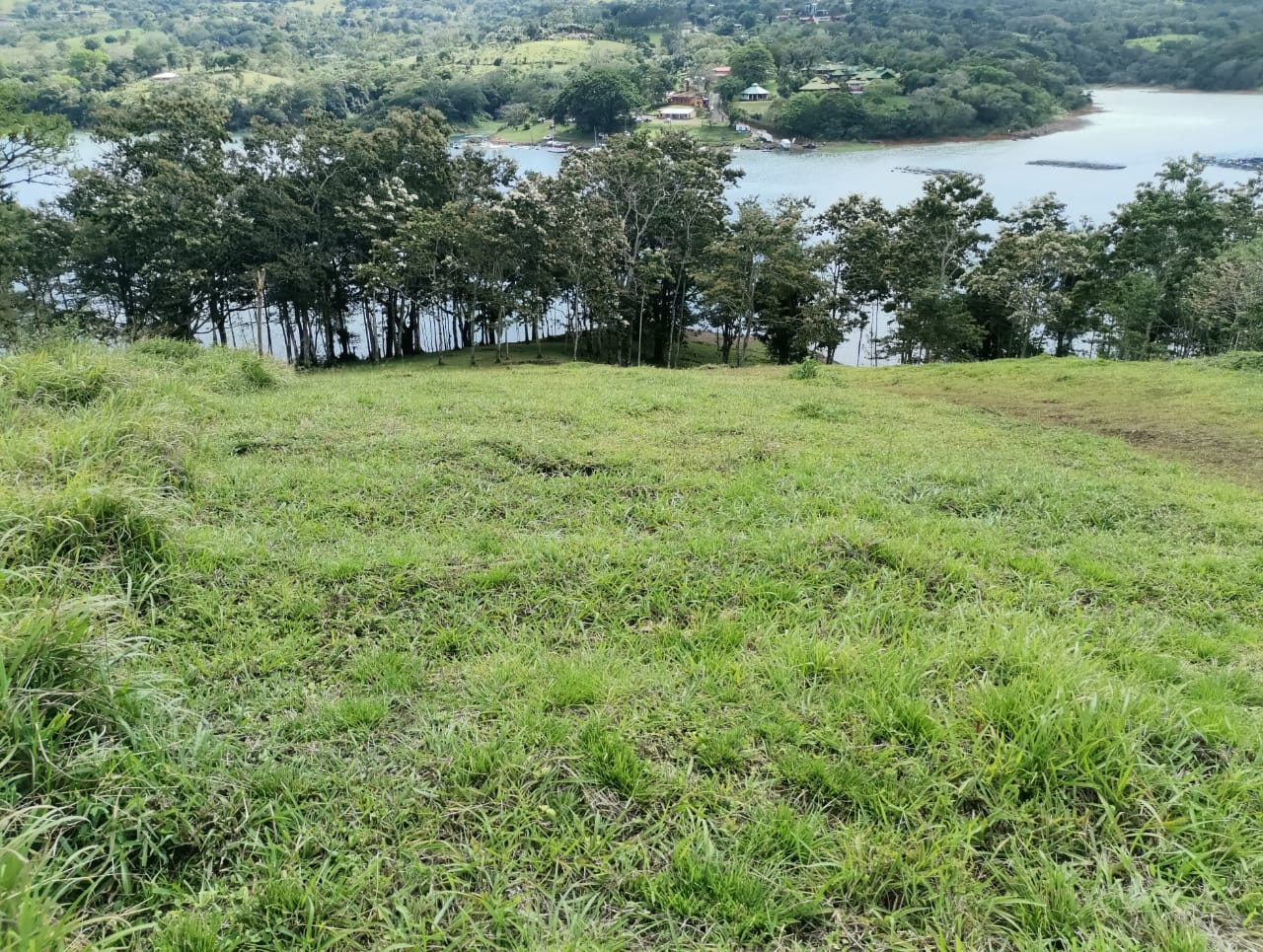 Spectacular, 5000m2, Lake View, LAKE ACCESS Lot in Tronadora!  photo 11