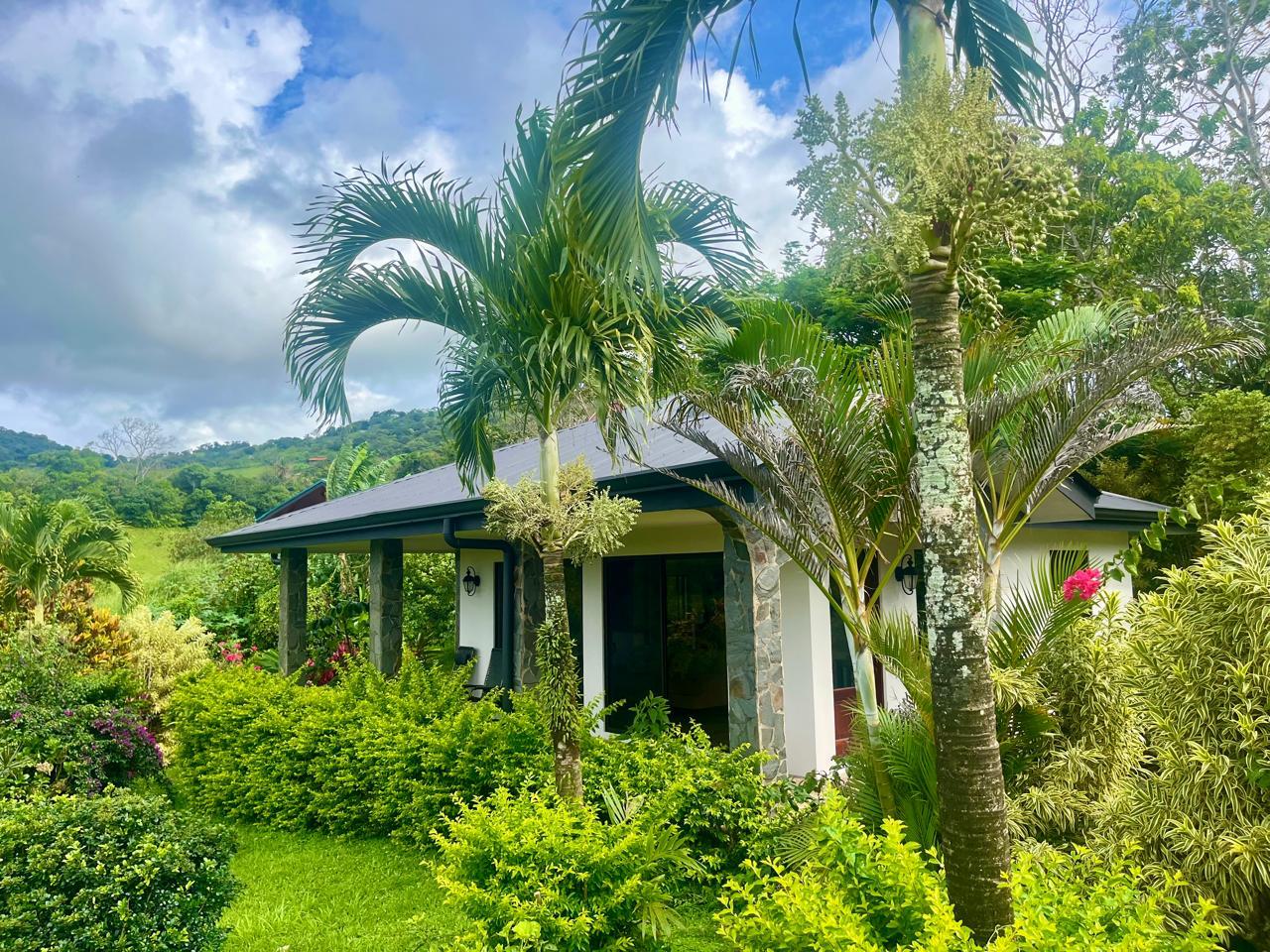 Spacious 1 BD 1 BA Residence with Lake Arenal View in Tronadora photo 13