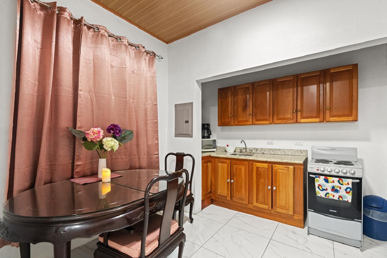 Luxury 19-Bedroom Property with Pools, Gardens & Stunning Ocean Views  photo 13