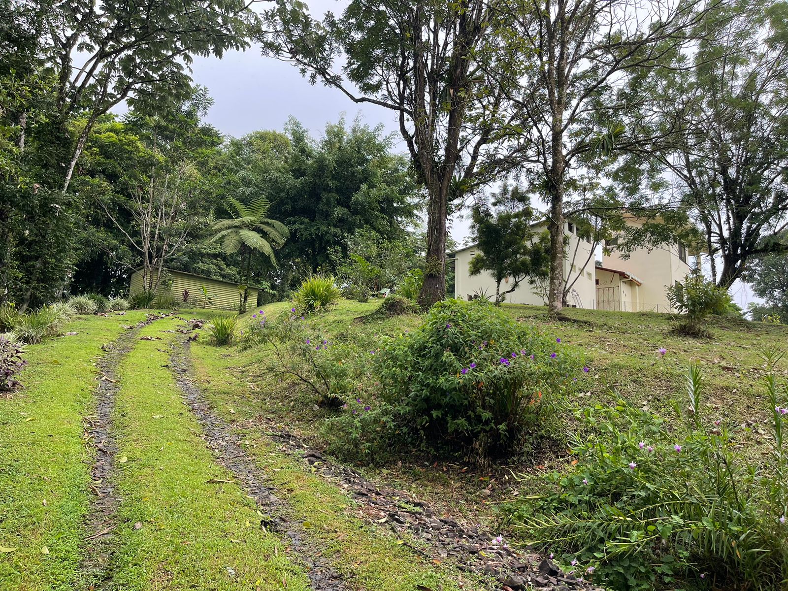 Charming 132 m² Home on 5,000 m² Lot w/ Creek in a Gated Community photo 30