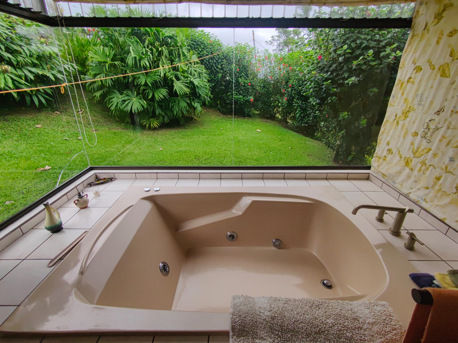 Sprawling, 2 BD/2 BA Home+Office+Apt+Stables+Green House in Tronadora photo 27