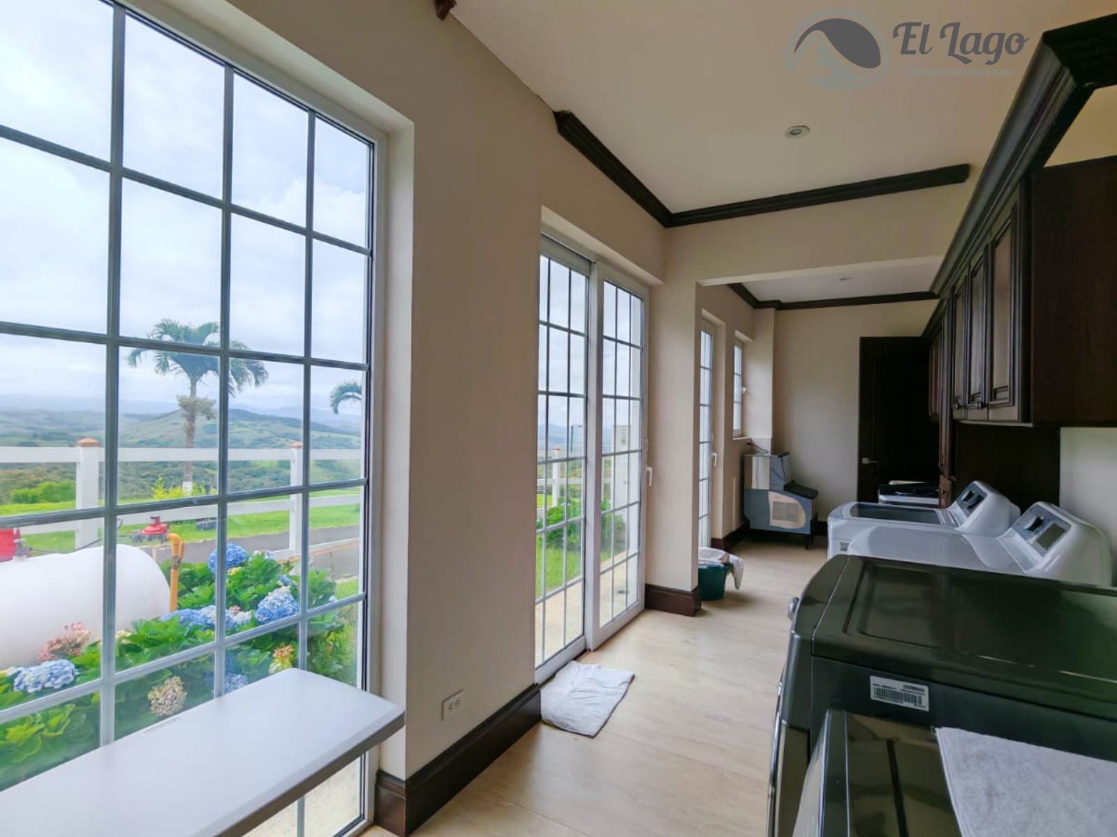 Luxury Estate w/ 8 BD, 9 BA, Private Forest, and Development Potential photo 58