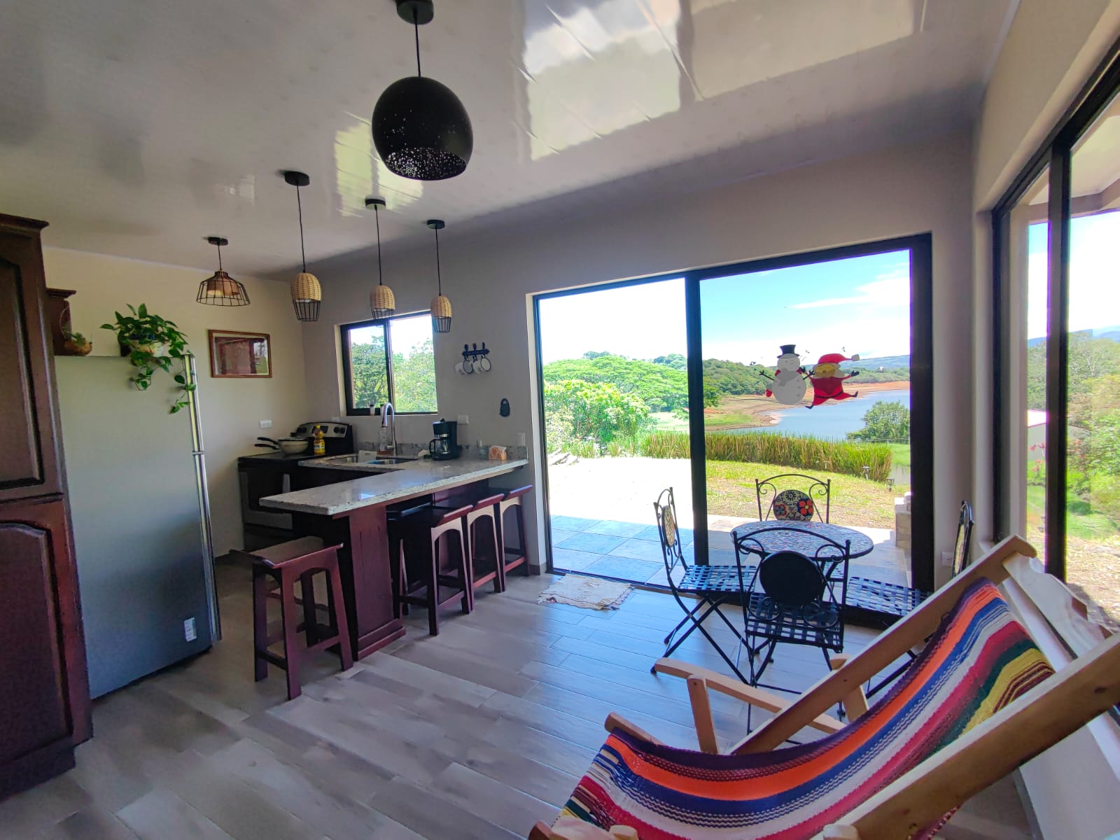 Charming 2BD, 1.5 BA LAKE VIEW Home Just Steps from Lake Shore in Tronadora  photo 9