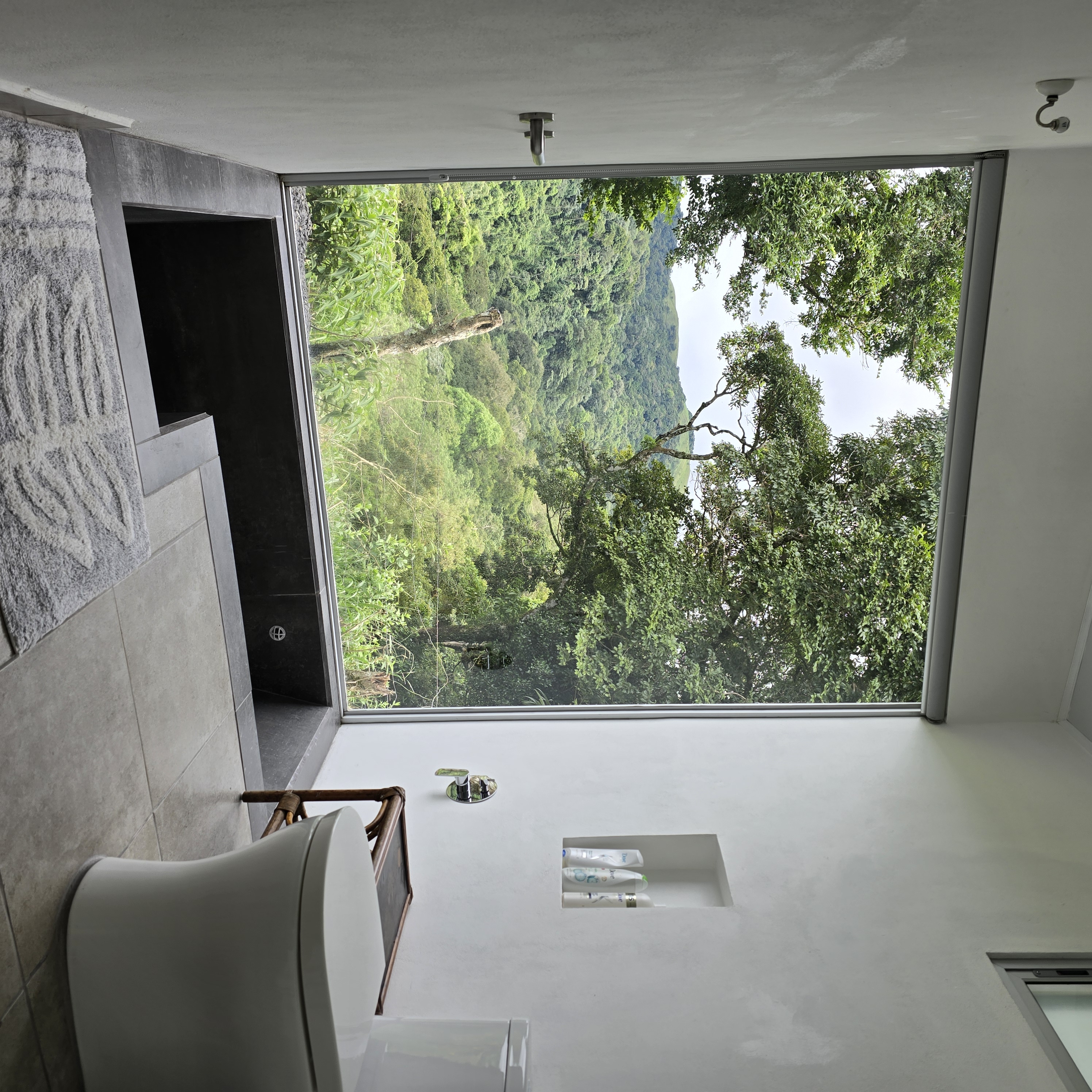 Luxurious Residential Complex with Income Potential in Tronadora photo 21