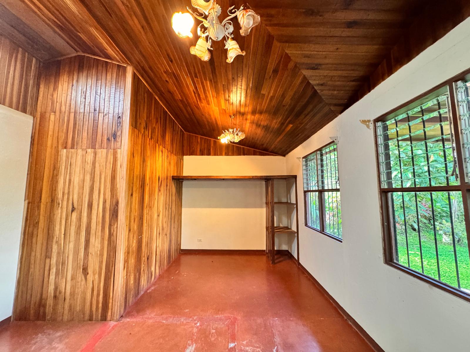 Charming 3 Bedroom 2 Bathroom Home in Nuevo Arenal photo 12