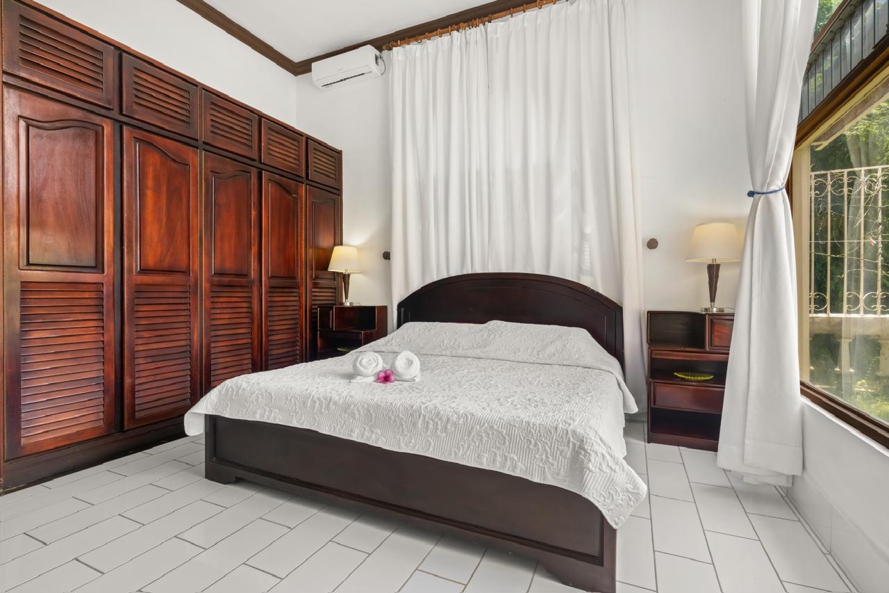 Luxury 19-Bedroom Property with Pools, Gardens & Stunning Ocean Views  photo 34